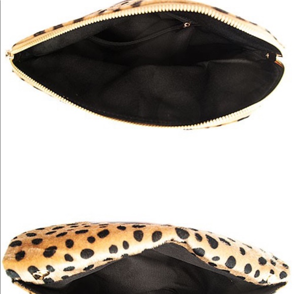 ONE LEFT✨ Cheetah Crossbody Bag - Picture 5 of 6